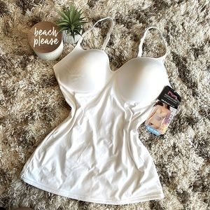 Brand new 🌺 women shapes size 2XL